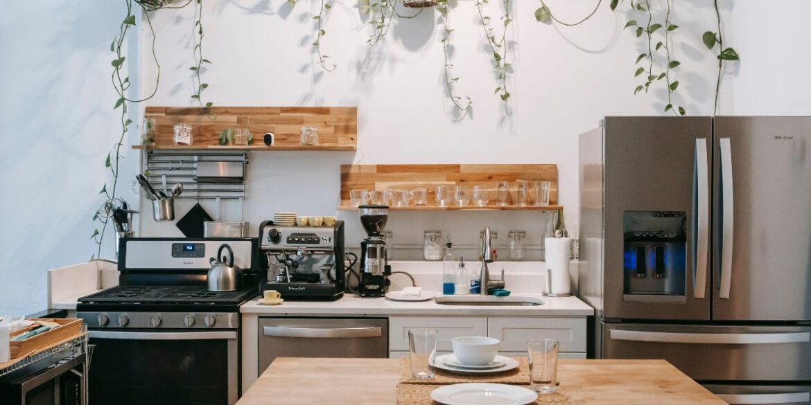 xr:d:DAGB1aDWsd0:102,j:7704958040666722124,t:24041519